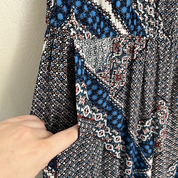 Molly Bracken Star Printed Woven Jumpsuit - Picture 6 of 10